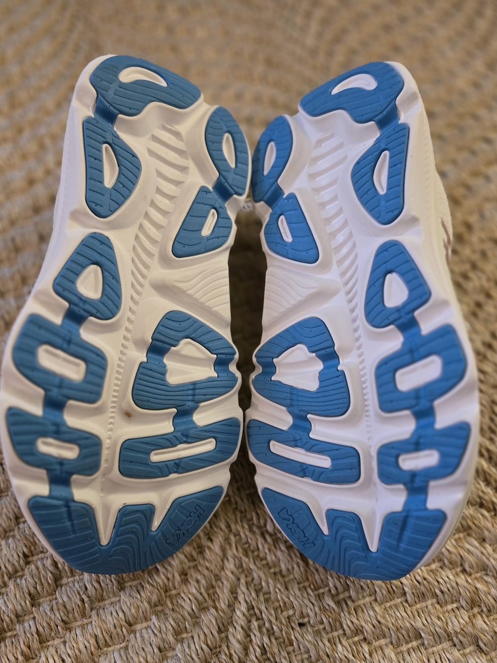 Hoka Gaviota 5 Sneakers  SIZE 8.5D WIDE White - Picture 3 of 8
